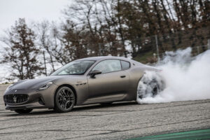 SPIRIT Magazin Maserati Reifen durchdrehen